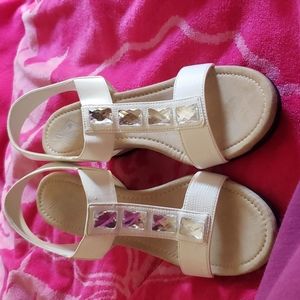 St. John's Bay White Gemstone Slip on Sandal Size 9
